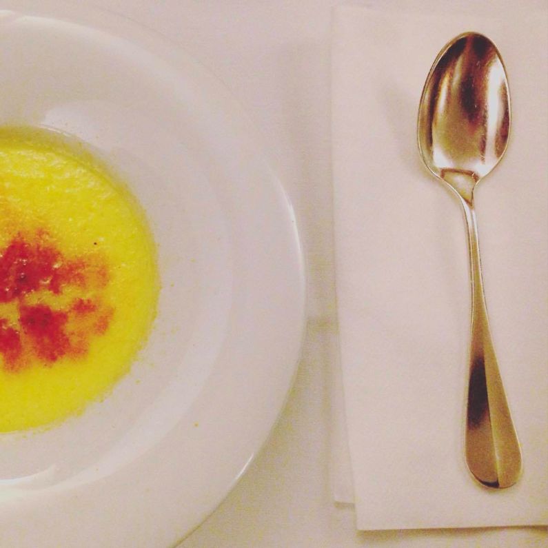Crema Catalana, THE essential dessert to eat in Barcelona - and this was probably the best I've ever had!