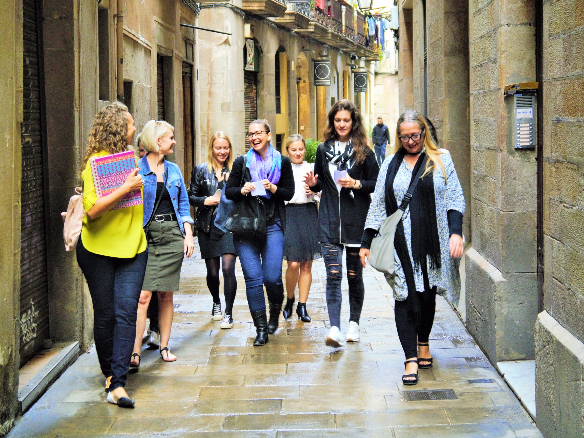 Barcelona Shopping Tours and Boutique Experiences - Wandermoda