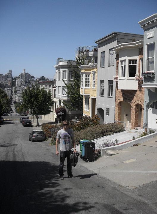Exploring the windy and very very steep streets of San Francisco 