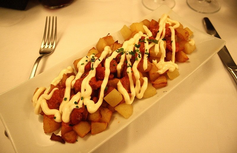 dolce-herminia-patatas-bravas-barcelona