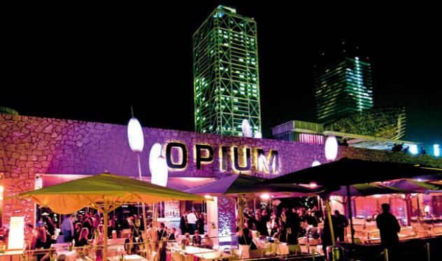 barcelona opium del mar nightclub on the beach