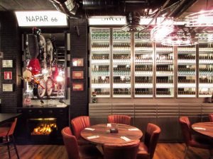 Interior Designer Lázaro Rosa-Violán work at NaparBCN brewpub in Barcelona