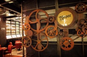 Interior Designer Lázaro Rosa-Violán work at NaparBCN brewpub in Barcelona