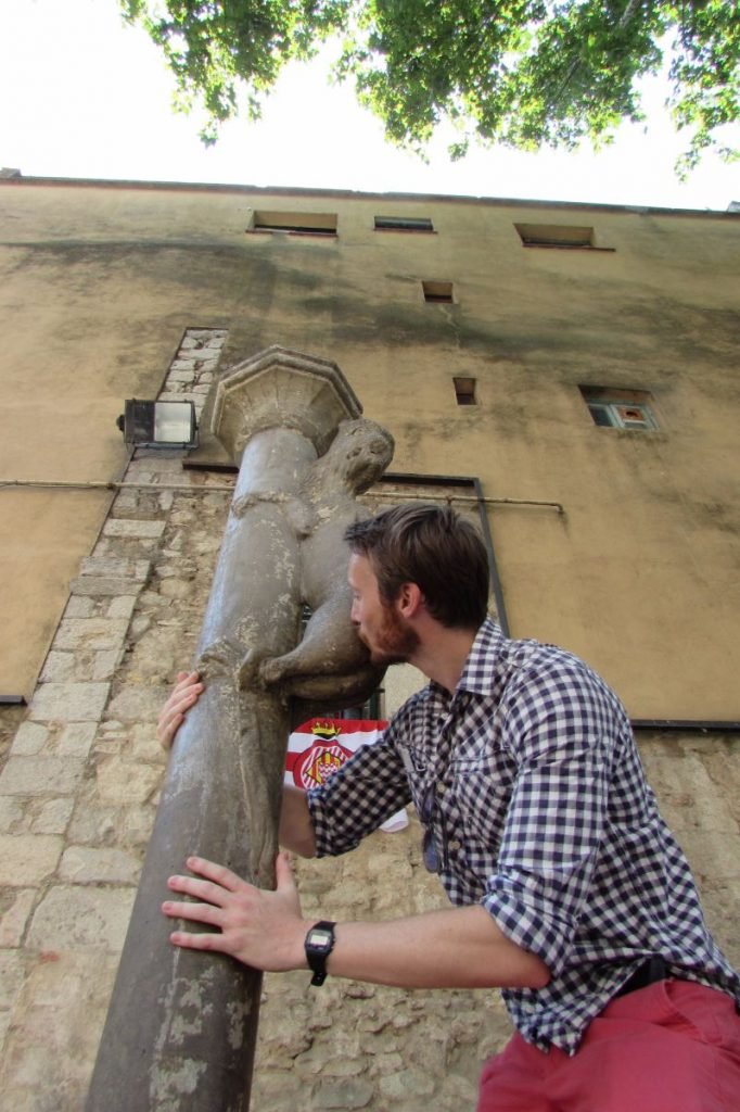 Kissing the lion's ass in Girona brings you good luck and that you will one day return to the city