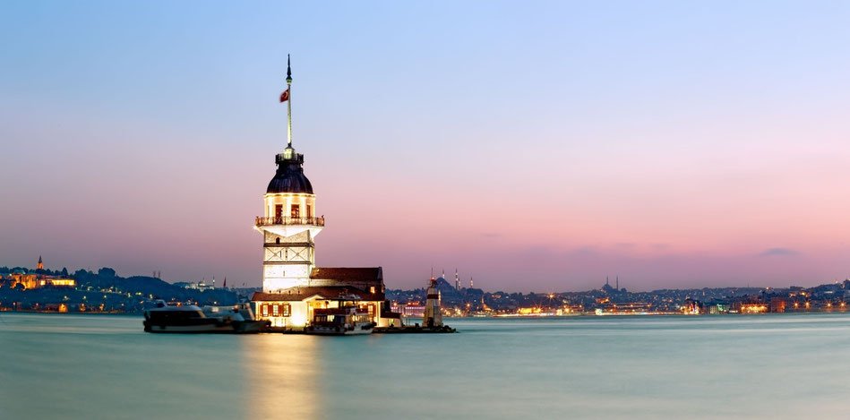 maiden-tower-restaurant in sea istanbul