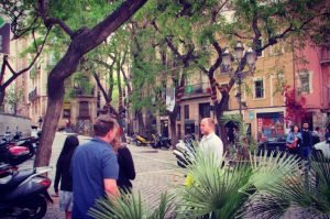 Leafy street strolls in the Born barrio