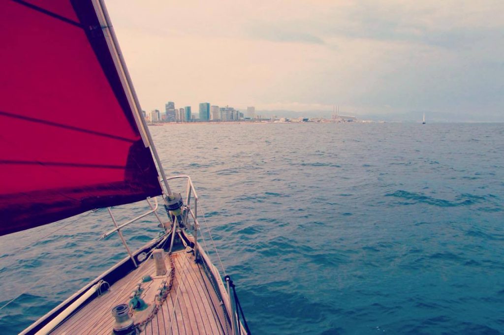 Sailing Trips in Barcelona with Gemini Vintage Sailboat