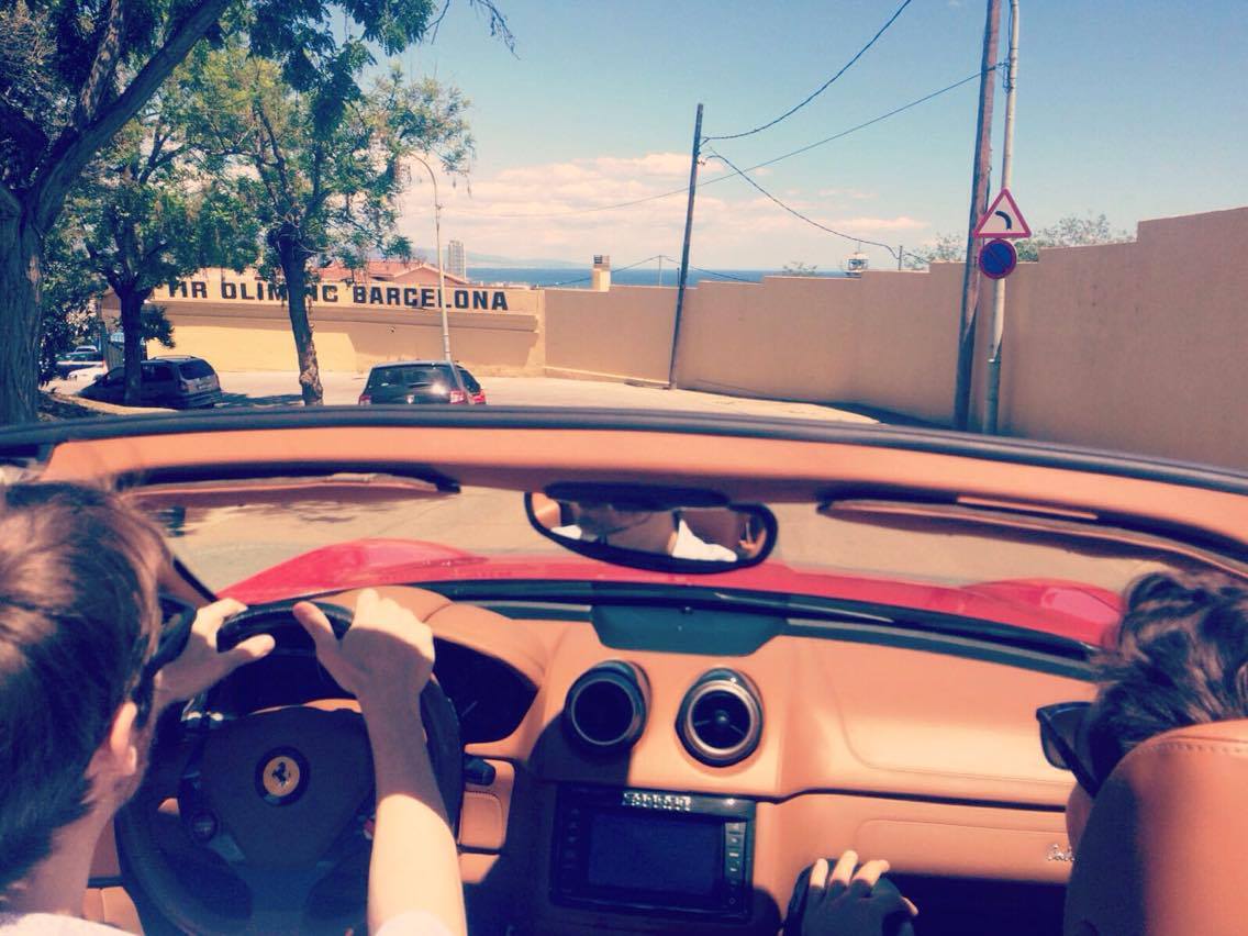 Barcelona's old F1 Race Circuit in a Ferrari California 