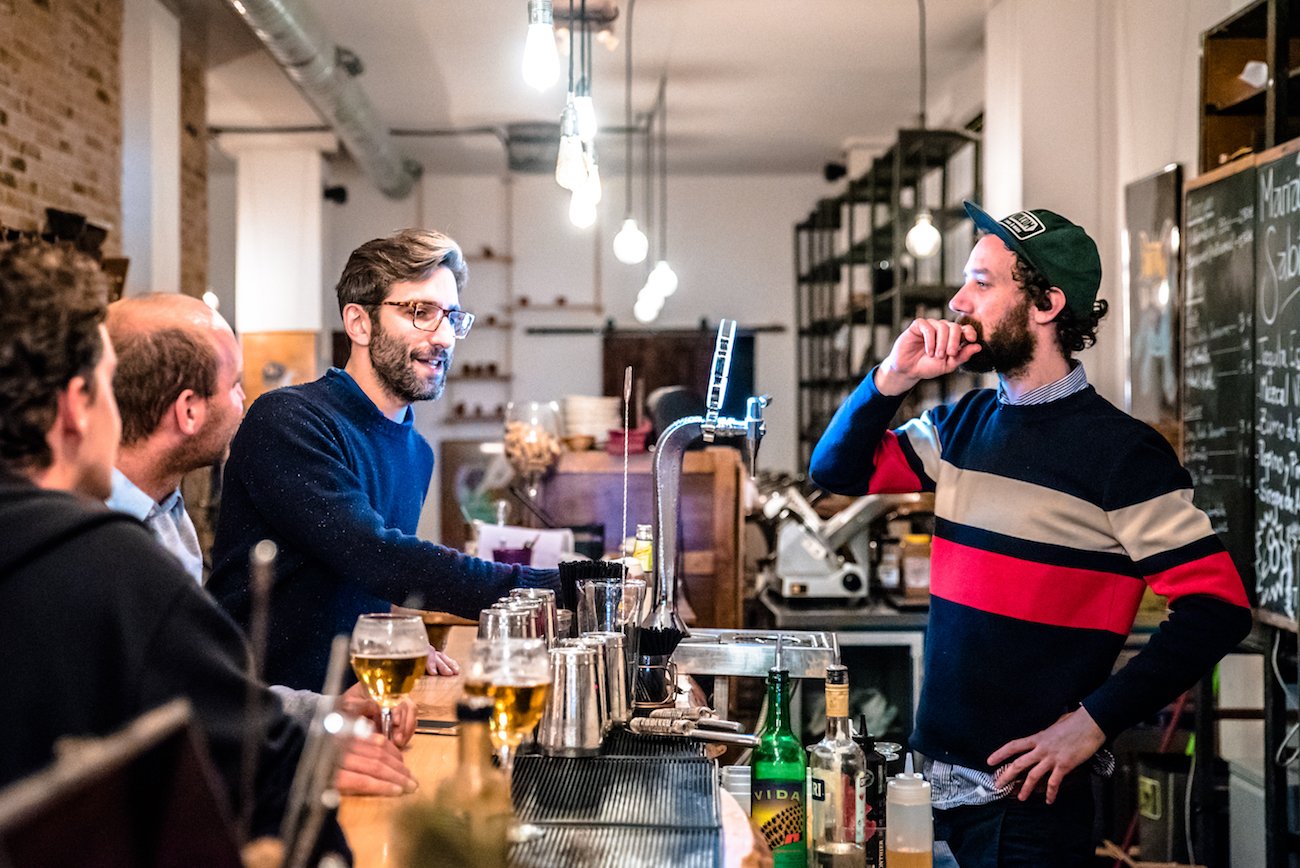 La Bombilla Cocktail Bar, Sant Antoni, Barcelona – Carrer de Manso, 13, 08015 - by Ben Holbrook