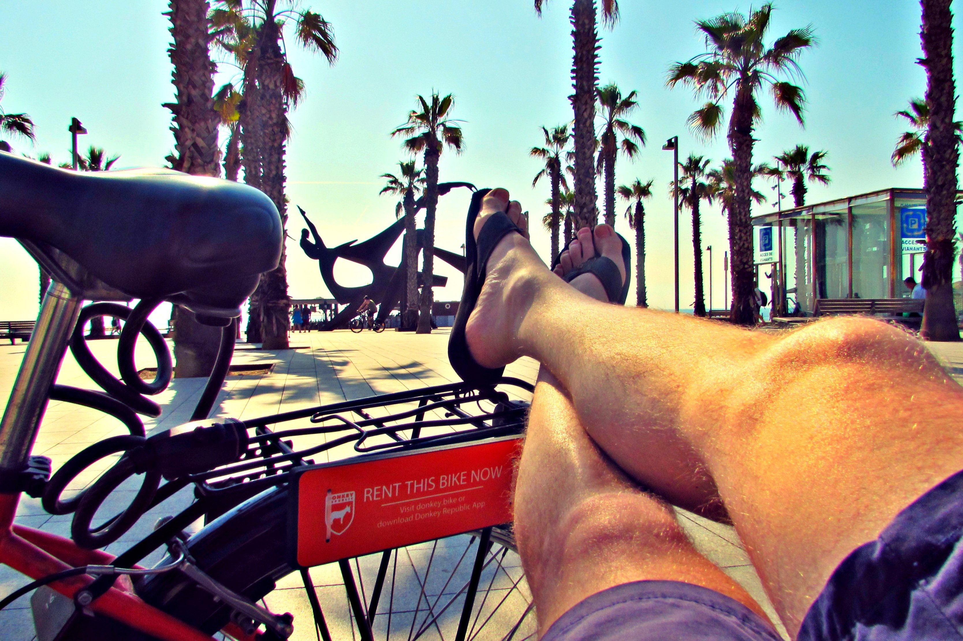 Breakfast at Barceloneta beach in Barcelona