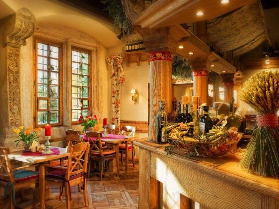 Krakow Restaurant La campana