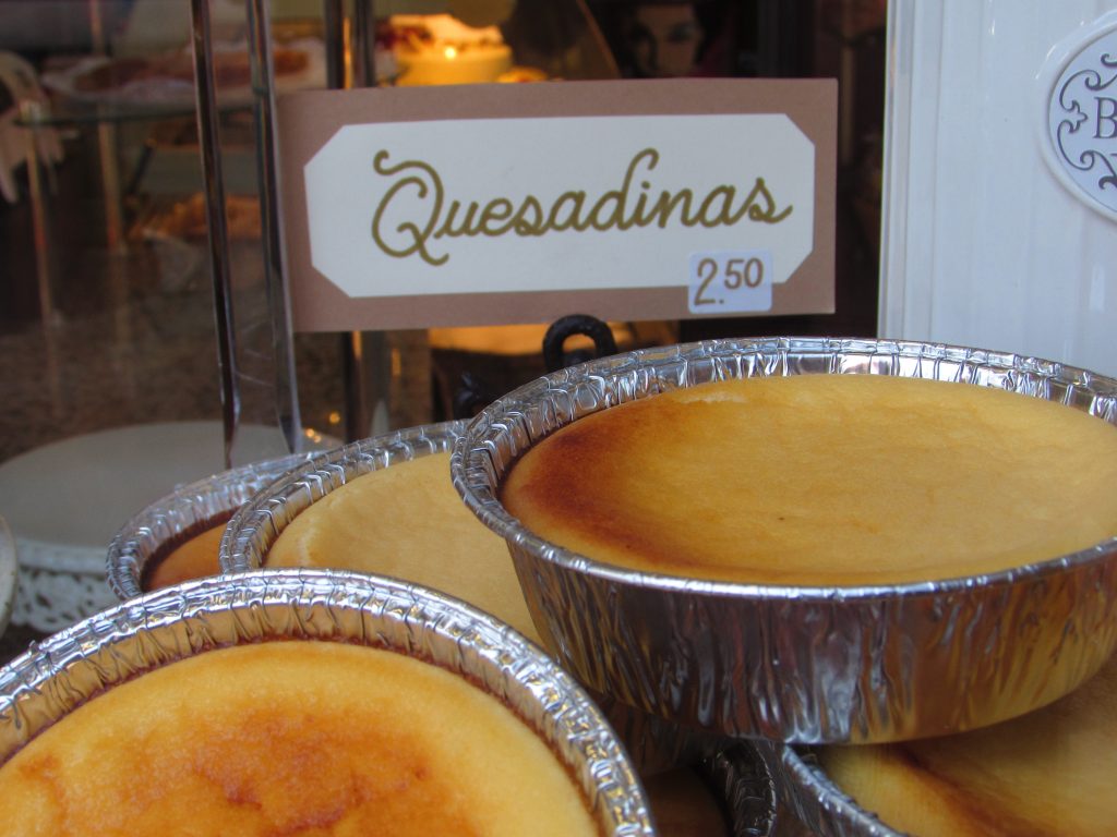 Asturian cheese cakes