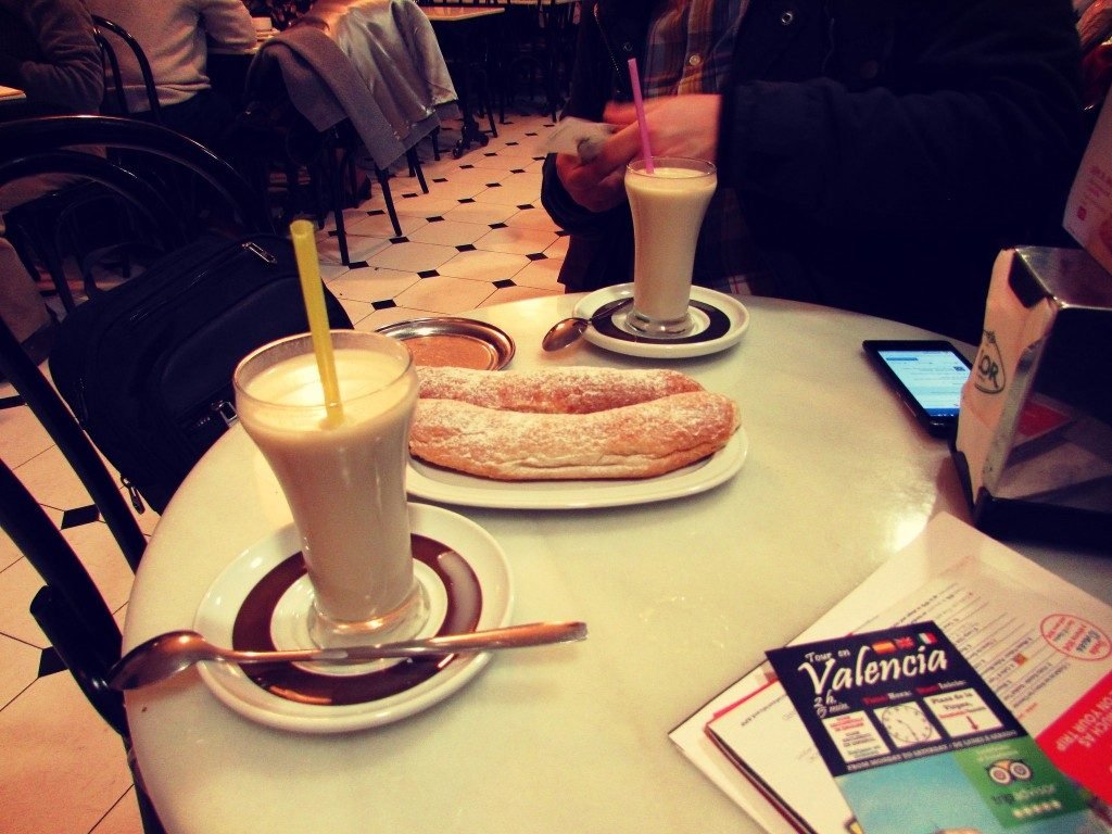 horchata-and-fartons-in-valencia