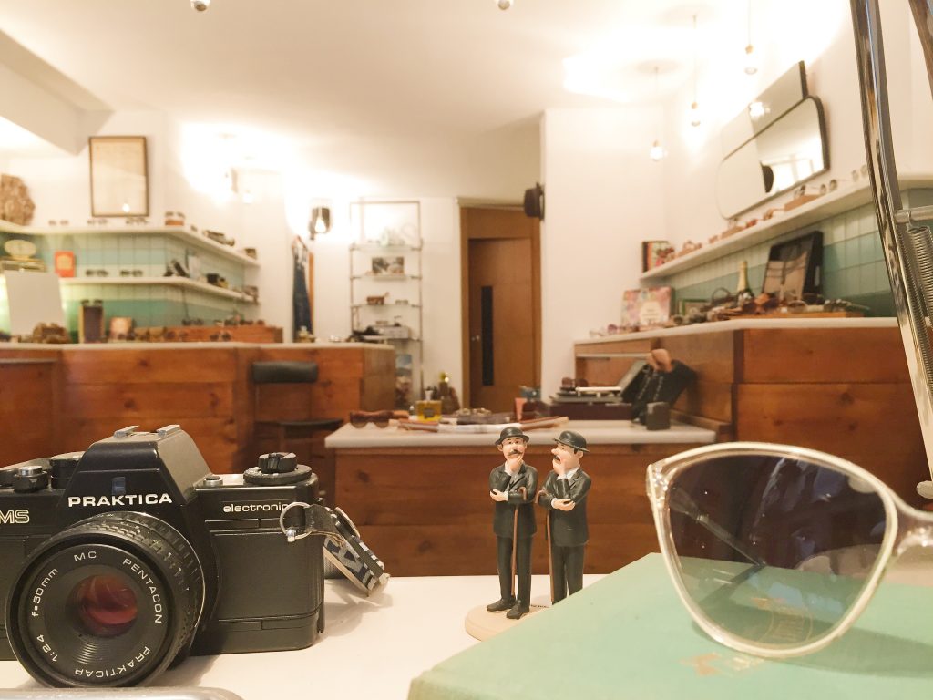 Le Clinique Vintage Fashion Store in Barcelona
