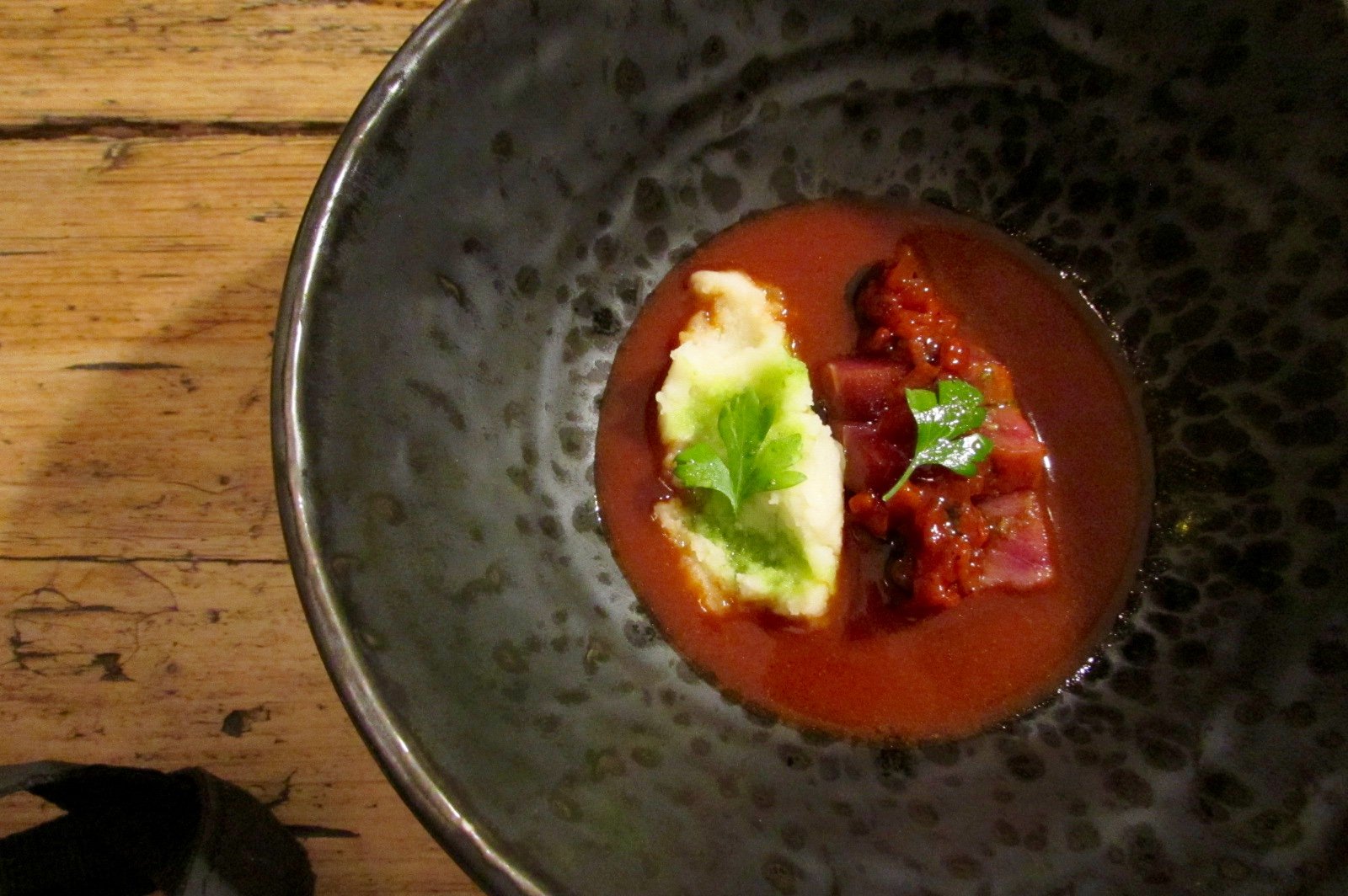 Marmitako with peppers and avocado