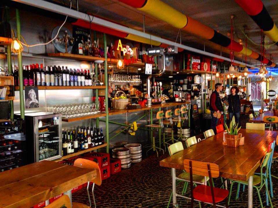 Bright colours at La Monroe - Ben Holbrook