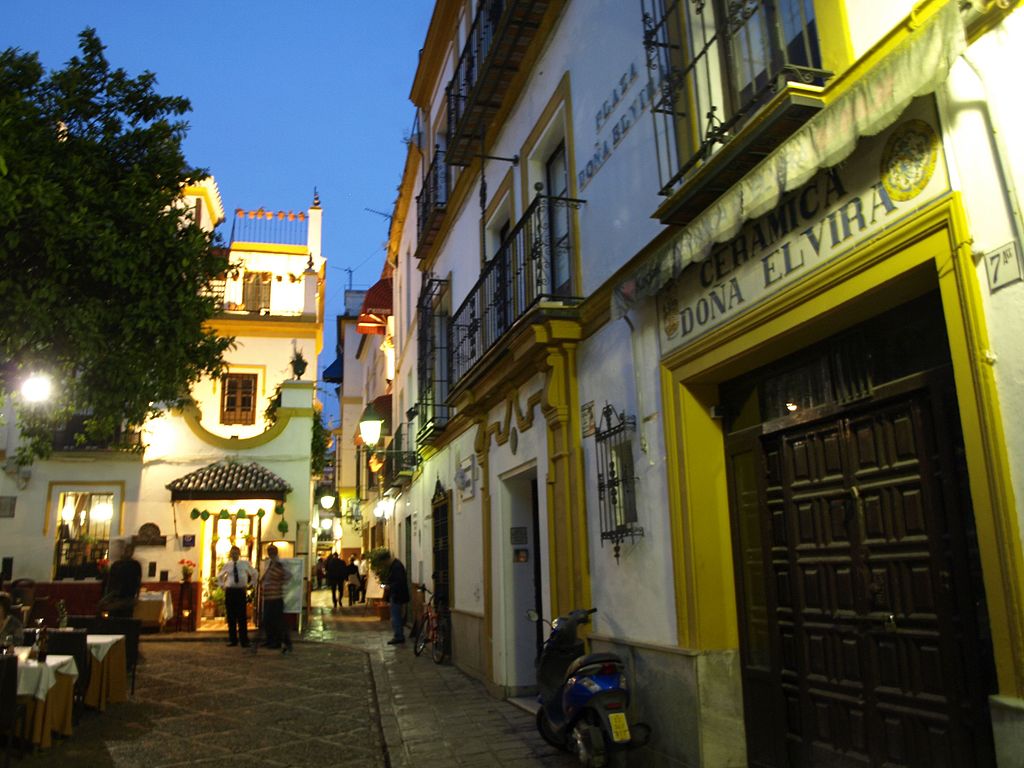 Barrio_de_Santa_Cruz_Seville Spain