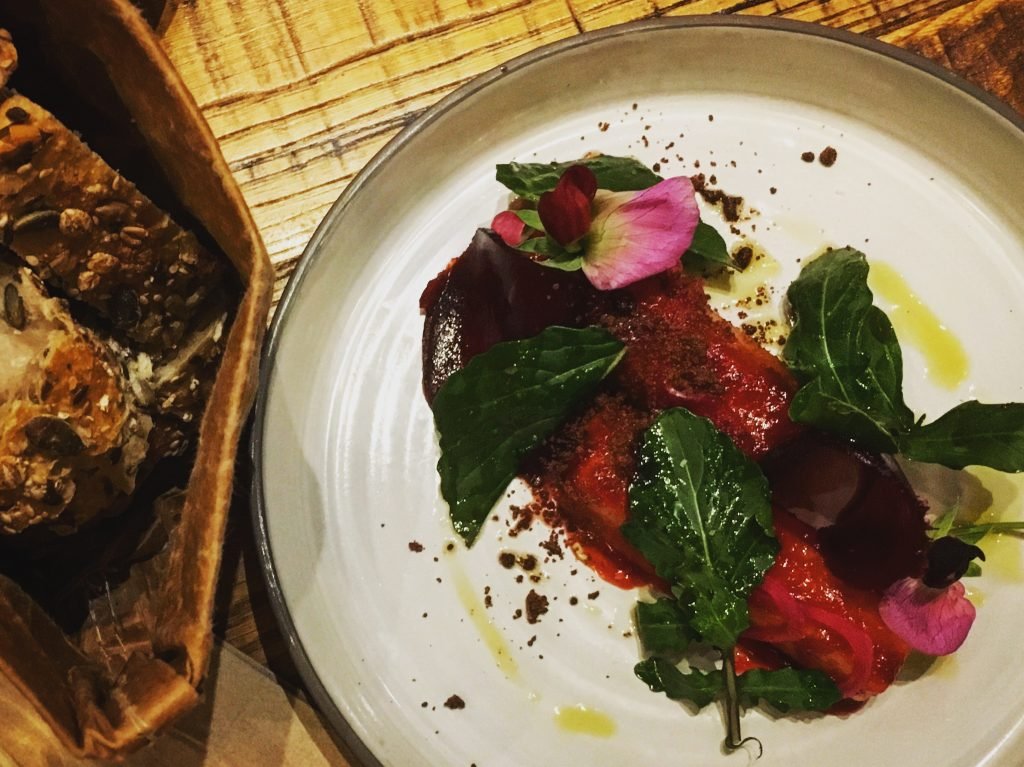 Cometa Pla Barcelona: Creative Tapas & Biodynamic Wines in the Gothic Quarter