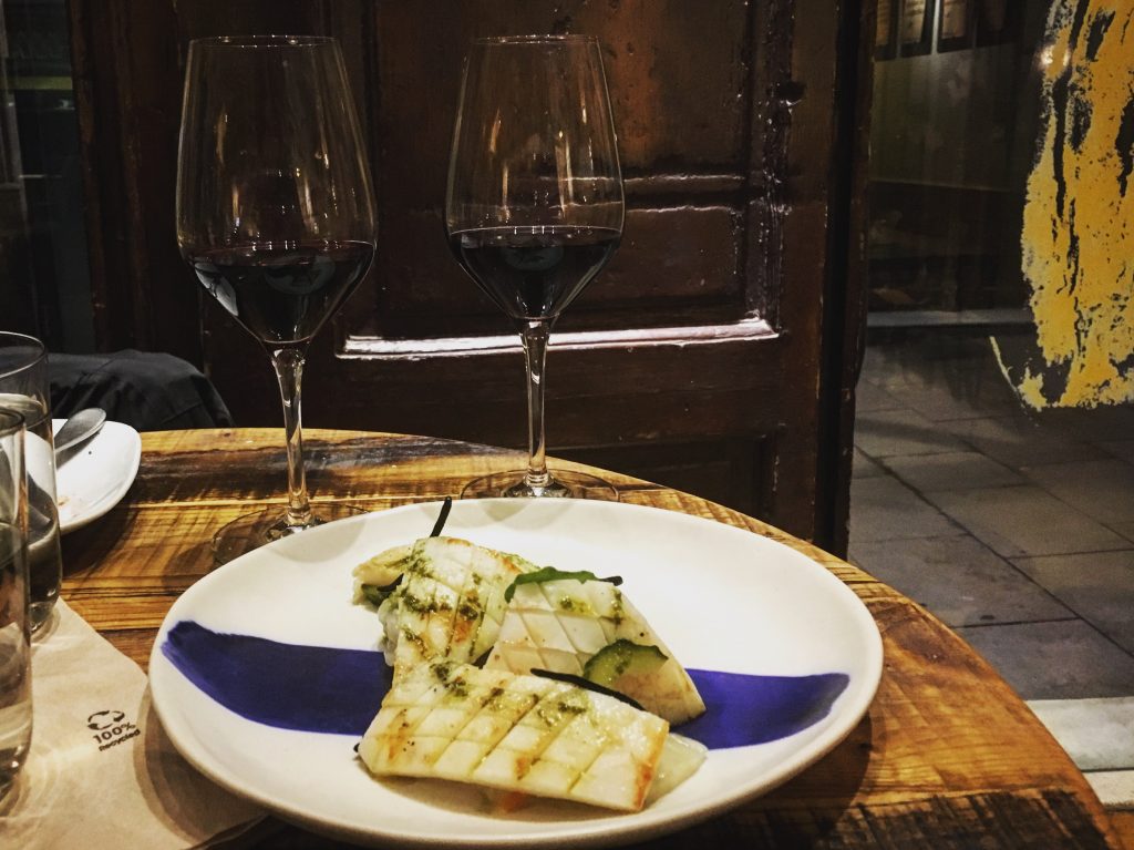 Cometa Pla Barcelona: Creative Tapas & Biodynamic Wines in the Gothic Quarter