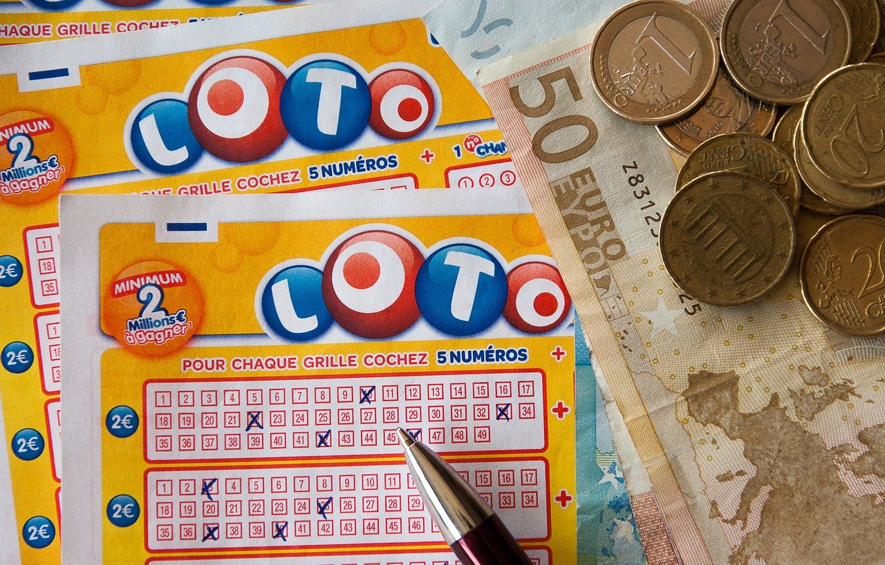 In Spain, Christmas Means Playing "El Gordo" - The Fat One. But What is It?