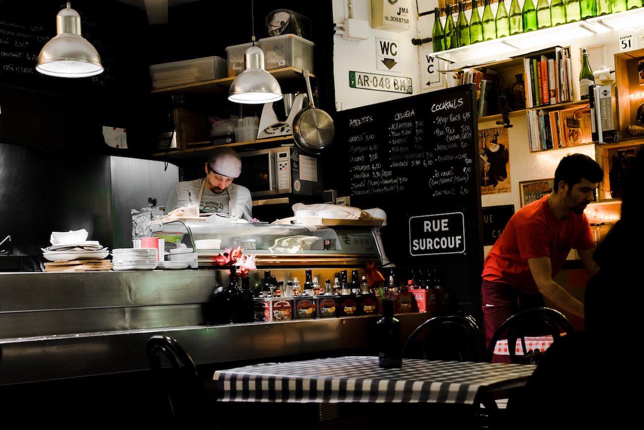 El Casal Café French Restaurant in Born, Barcelona - by Ben Holbrook of Driftwood Journals