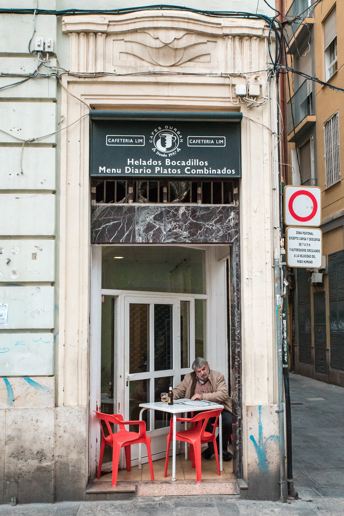 almuerzo second breakfast in Valencia, Spain - by Ben Holbrook