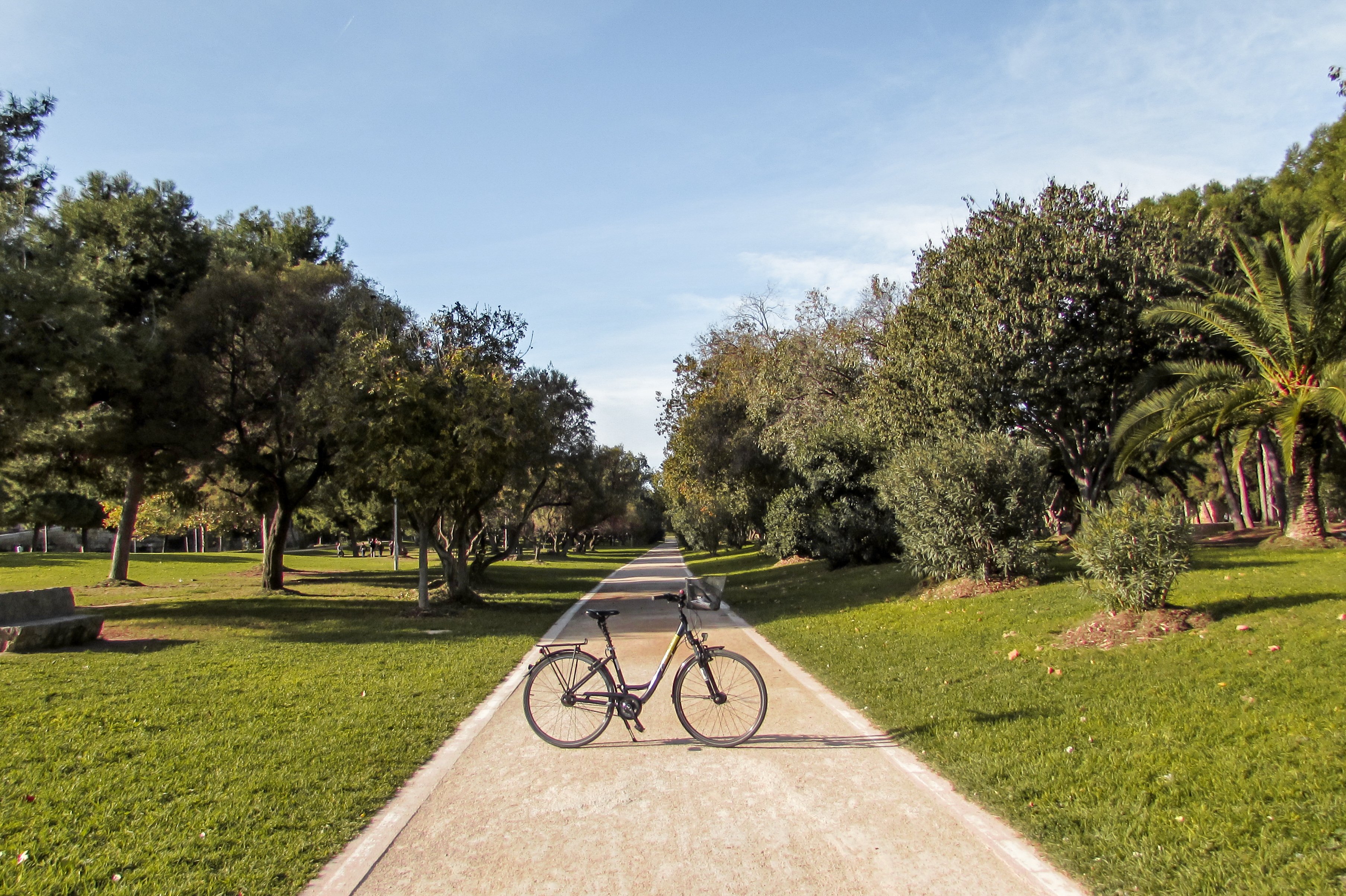 Cycling Túria Park in Valencia - by Ben Holbrook