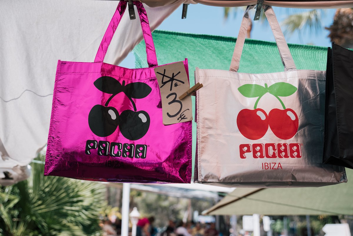Punta Arabí hippy market, Ibiza - by Ben Holbrook