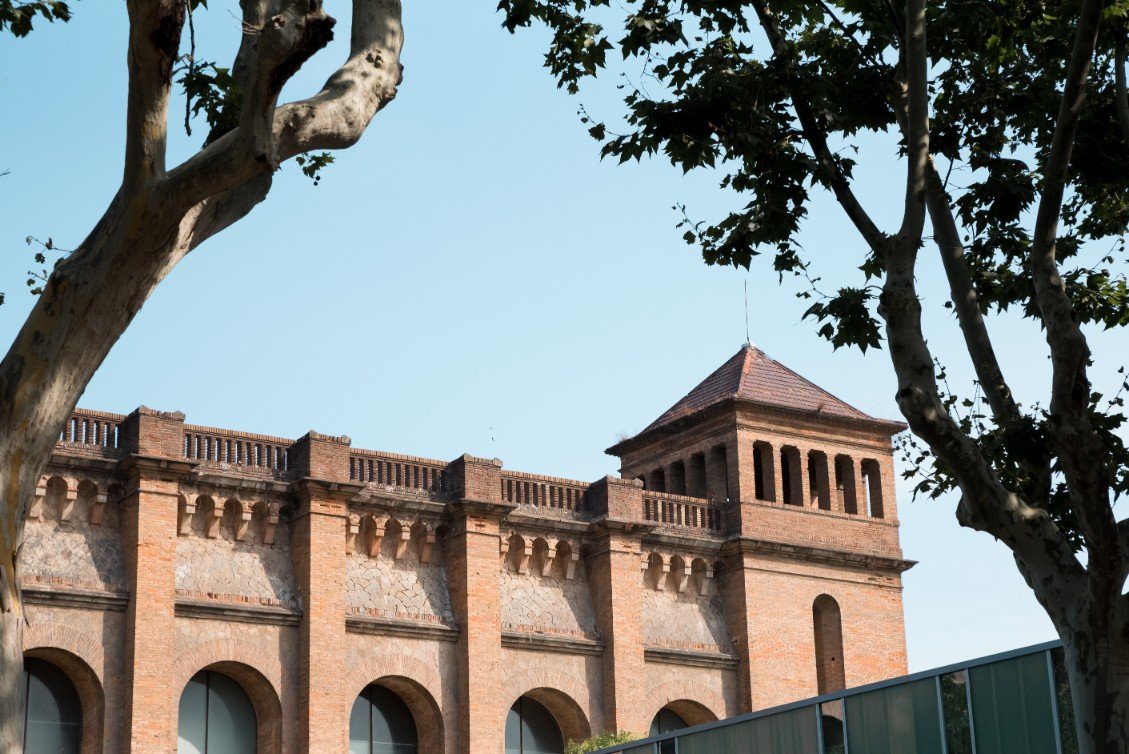 private architectural tours of Barcelona designed by Rafael Gómez-Moriana from Food Lovers Company Barcelona.