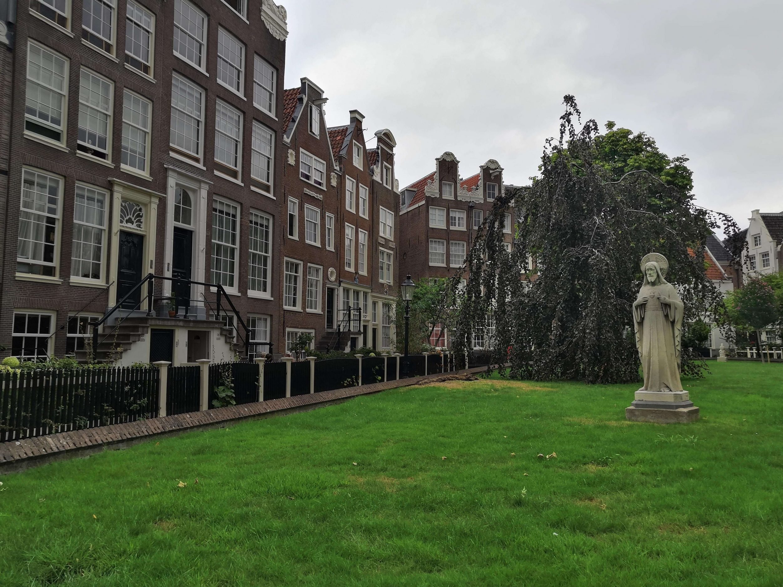 Amsterdam 14th Century Convent of Begijnhof 