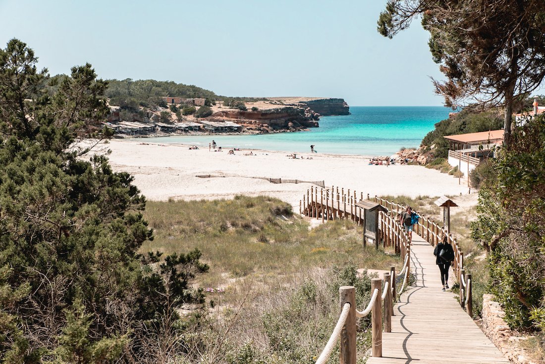 Cala Saona, Formentera - Travel Guide by Ben Holbrook Cala Saona, Formentera - Travel Guide by Ben Holbrook