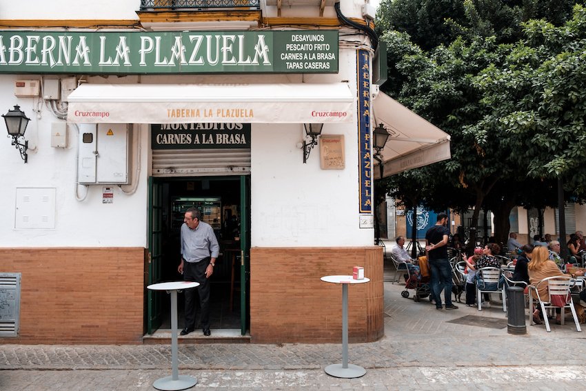 Taberna del Plazuela, Triana, Seville - by Ben Holbrook 
