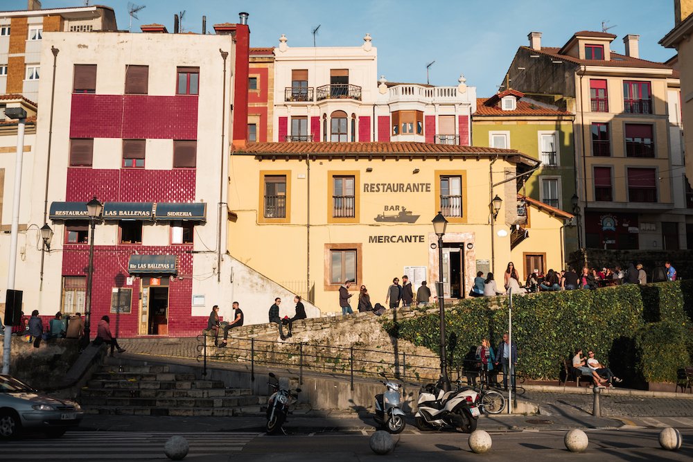 La cuesta del cholo in Gijon's ancient Cimavilla fishing quarter (famous for its sardine industry). La cuesta del cholo in Gijon's ancient Cimavilla fishing quarter (famous for its sardine industry).
