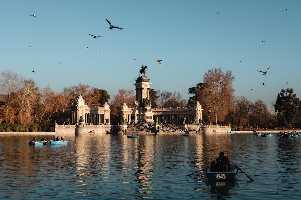 Rowing boats in El Retiro Park, Madrid Street Photography Essay - by Ben Holbrook DriftwoodJournals.com-9268