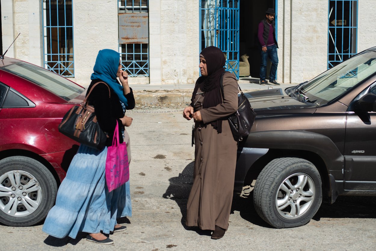 Jordan Roads: Travel Photography by Ben Holbrook from DriftwoodJournals.com