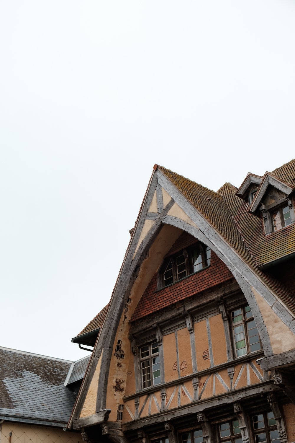 Etretat wooden houses, Northern France Travel and Street Photography by Ben Holbrook from DriftwoodJournals.com-4020