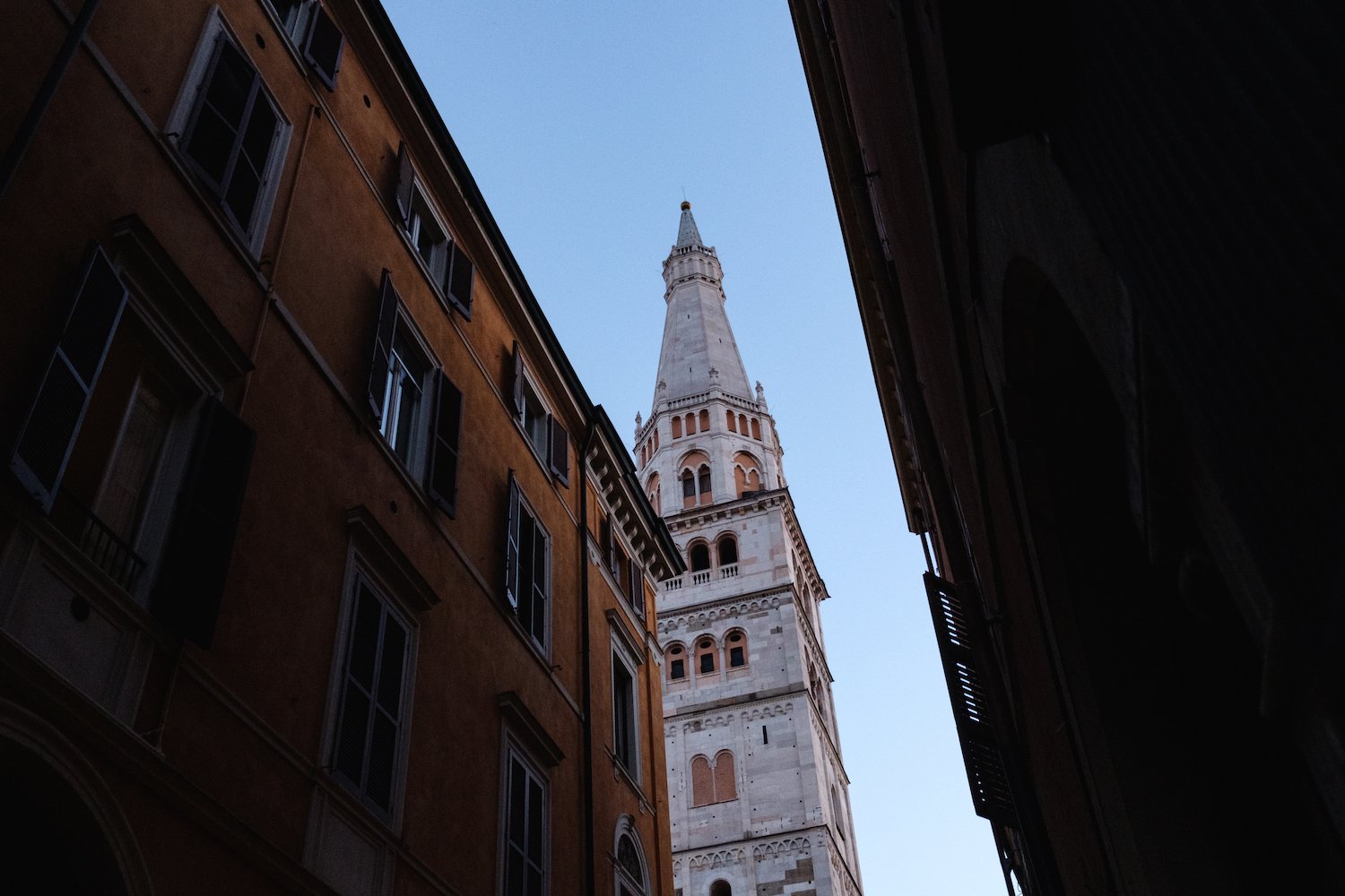 One Day in Modena - Travel and Street Photography by Ben Holbrook from DriftwoodJournals.com-5607