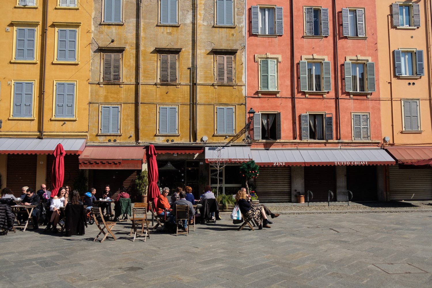 One Day in Modena - Travel and Street Photography by Ben Holbrook from DriftwoodJournals.com-5607