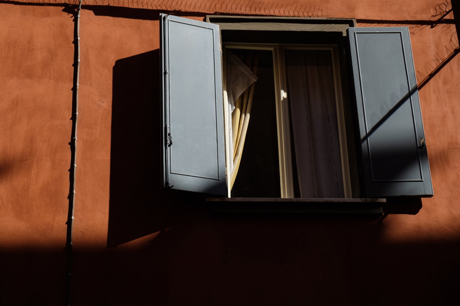 One Day in Modena - Travel and Street Photography by Ben Holbrook from DriftwoodJournals.com-5607