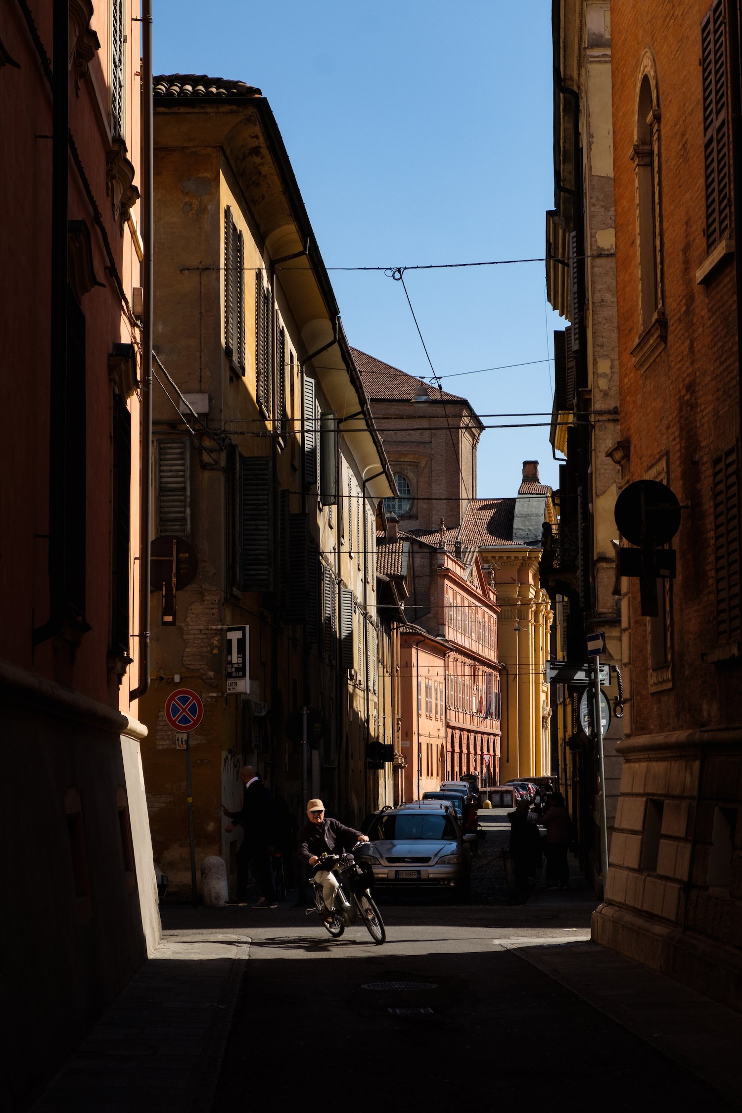 Cycling in Modena - Travel and Street Photography by Ben Holbrook from DriftwoodJournals.com-5493