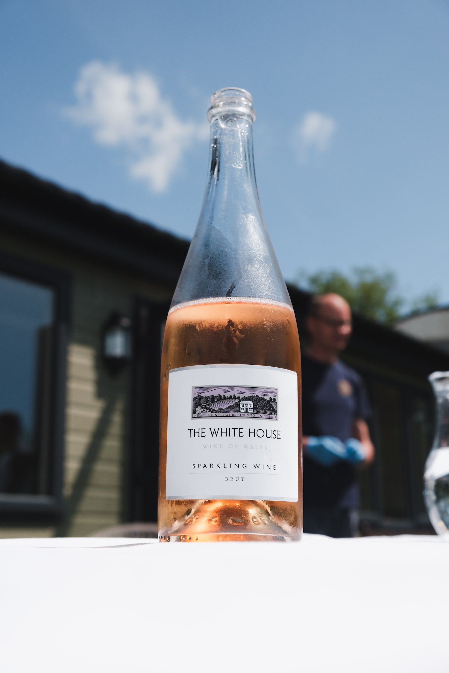 The White House Blush Sparkling by Jabajak Vineyard, 2014