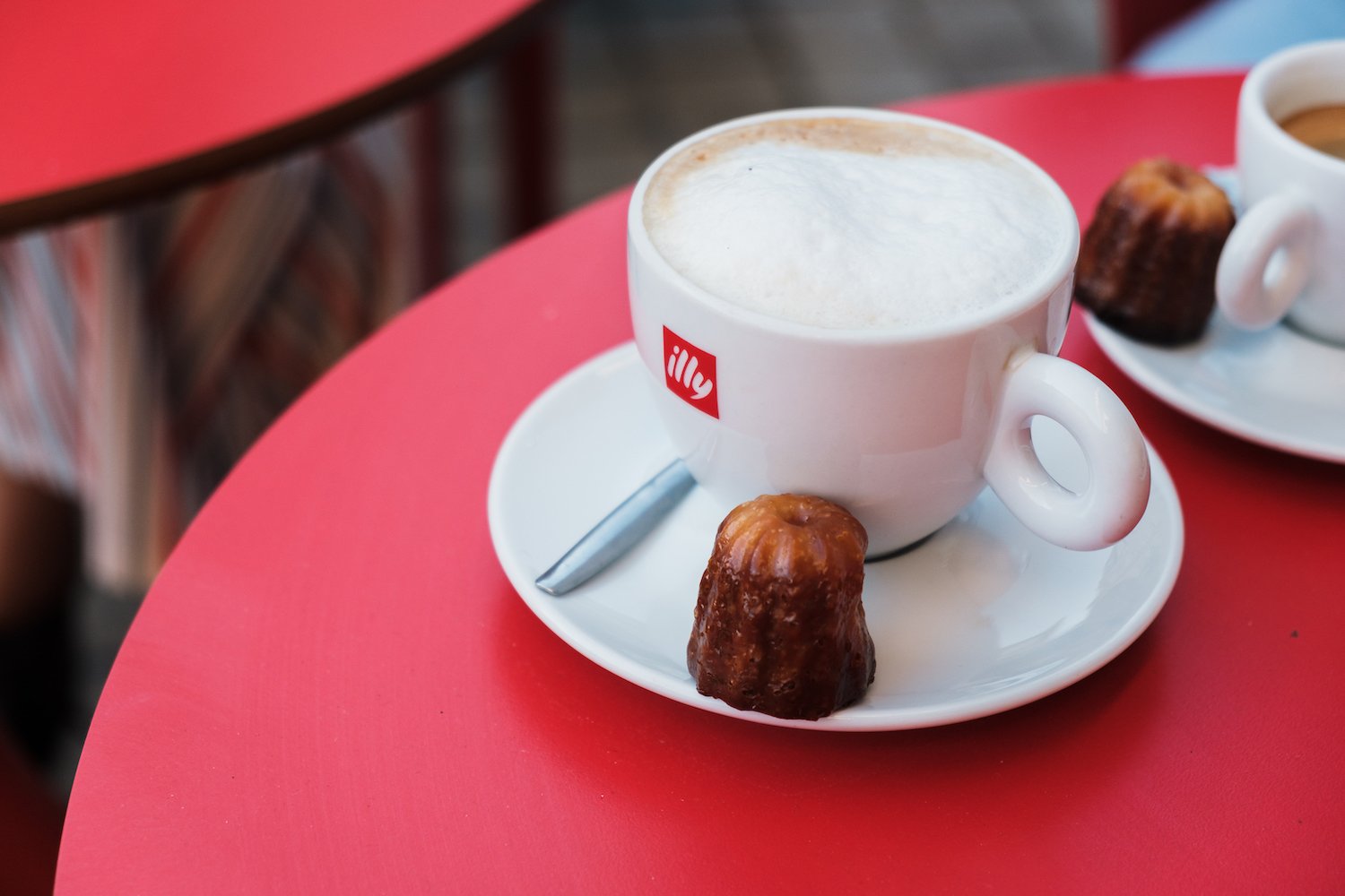 Canelé de Bordeaux, Bordeaux Travel & Street Photography by Ben Holbrook from DriftwoodJournals.com-135
