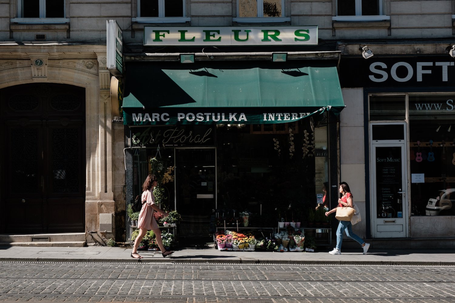 Bordeaux Travel & Street Photography by Ben Holbrook from DriftwoodJournals.com