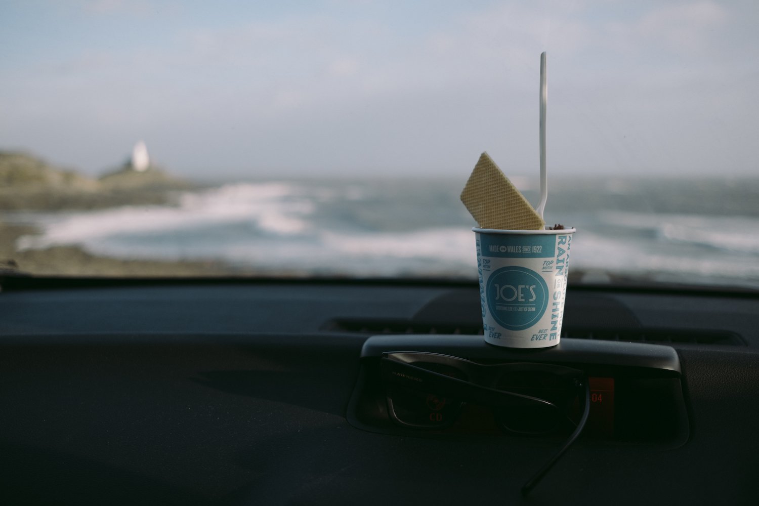 Bracelet Bay with Joe's Ice Cream : Gower Peninsula, Swansea - by Ben Holbrook from DriftwoodJournals.com3