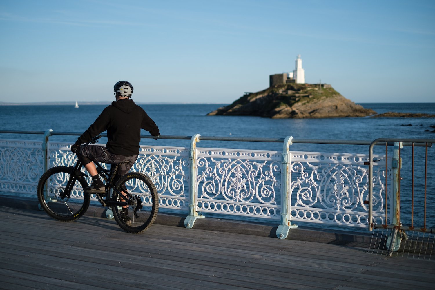 Mumbles Pier, Swansea - Documentary Photo by Ben Holbrook from DriftwoodJournals.com-21