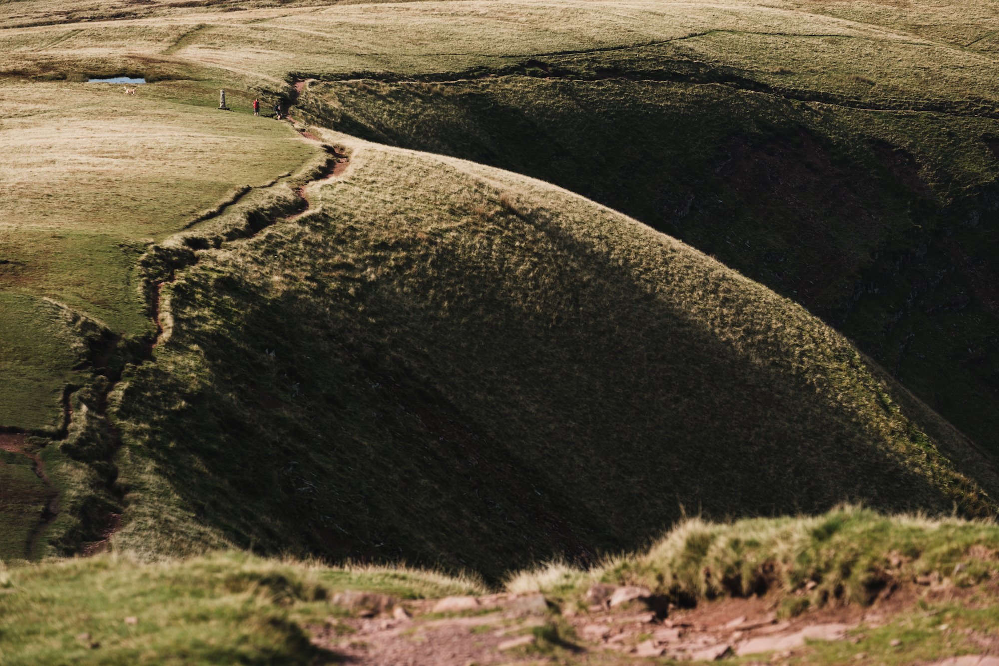Walking Pen Y Fan Mountain, Brecon Beacons, South Wales, UK - by Ben Holbrook from DriftwoodJournals.com