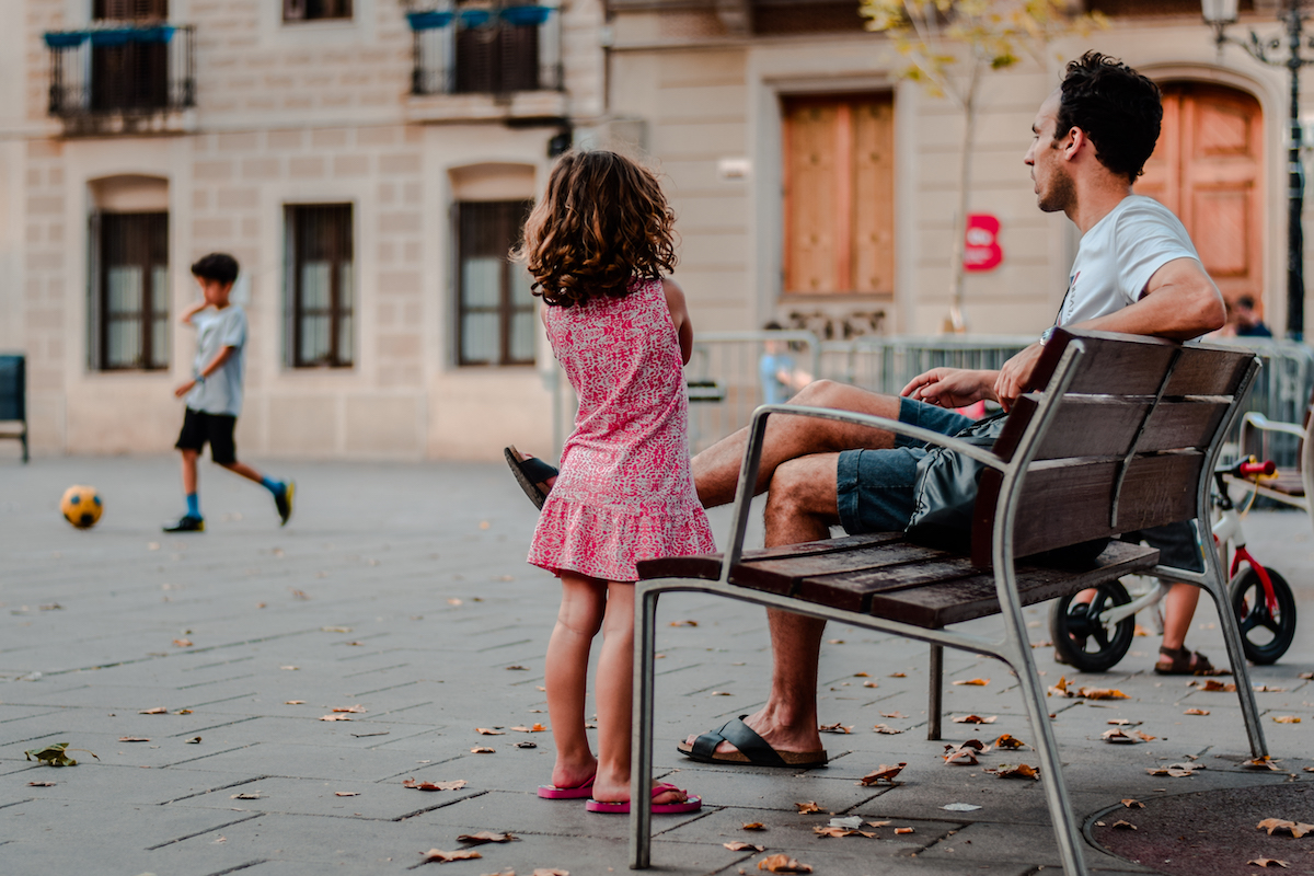 Plaça de la Concòrdia, Les Corts, Barcelona - by Ben Holbrook