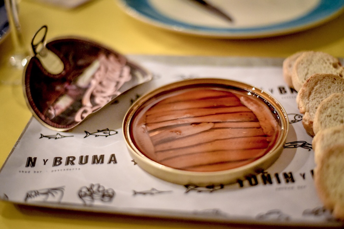 Eating the best gourmet Cantabrian anchovies at Toñin y Bruma in Santander.