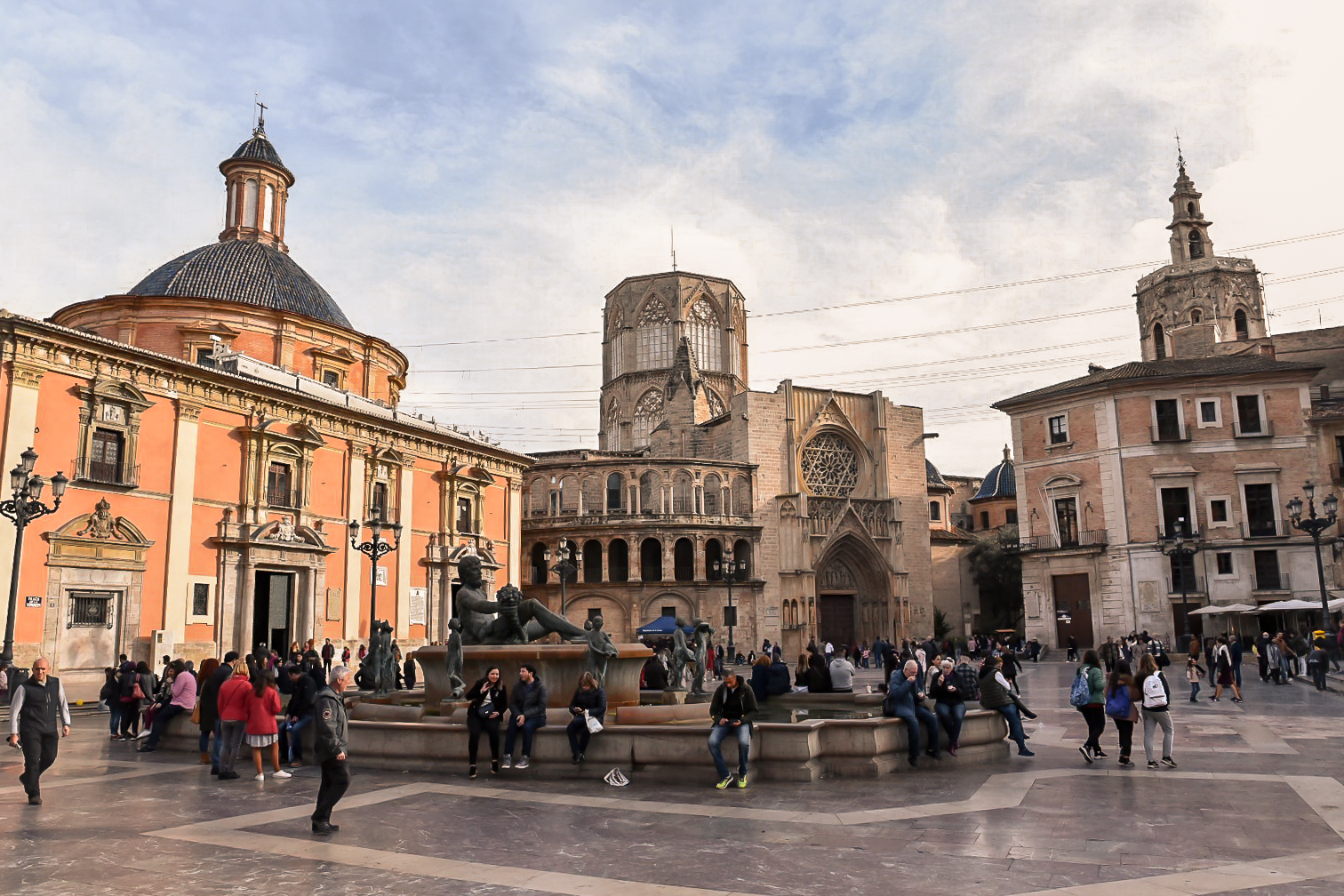 Plaza de la Virgen - in Valencia's Ciutat Vella Plaza de la Virgen, Valencia - by Ben Holbrook