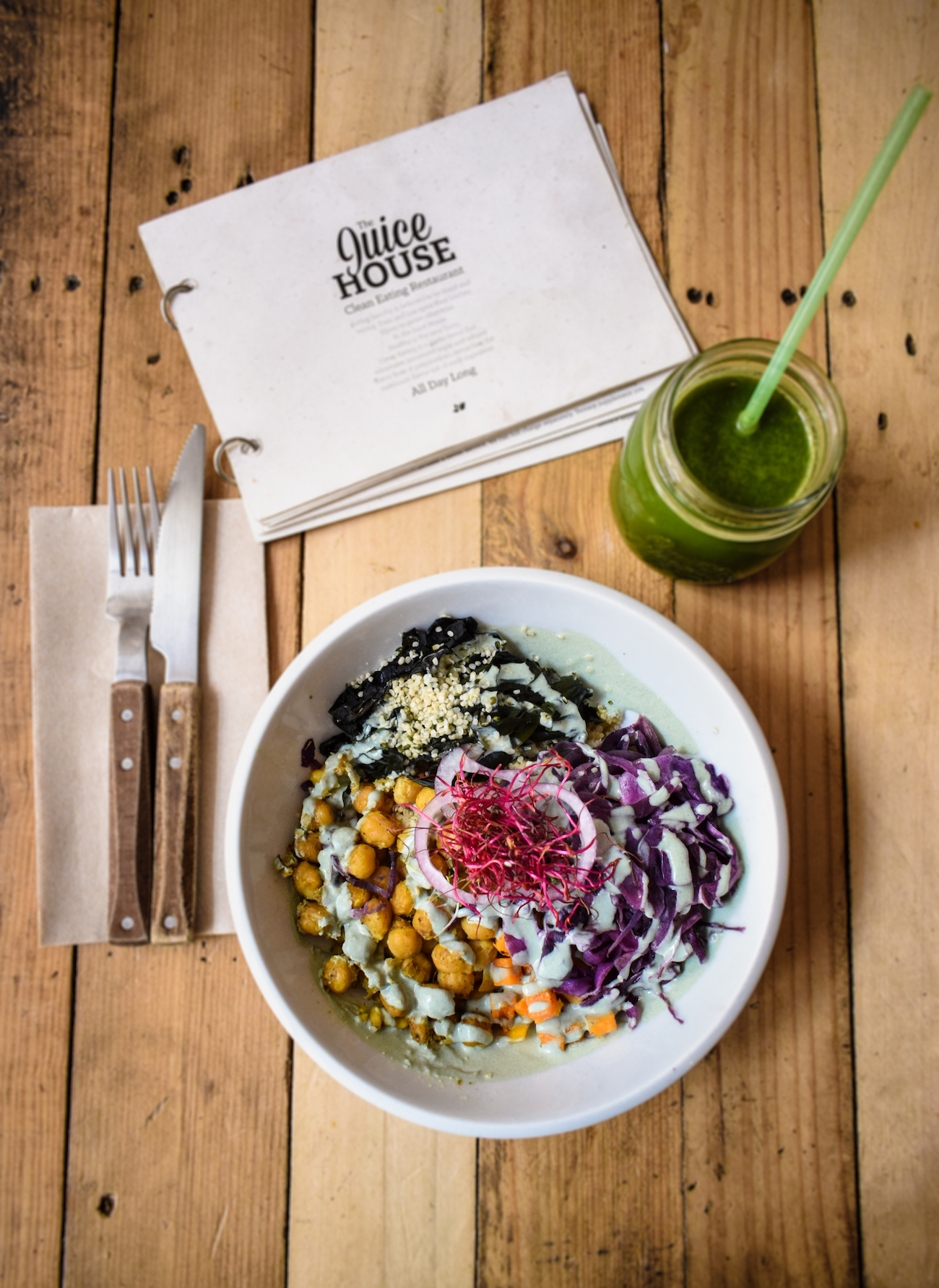The Juice House Vegan Restaurant on Carrer Parlament in Sant Antoni, Barcelona - by Ben Holbrook from Driftwood Journals The Juice House Vegan Restaurant on Carrer Parlament in Sant Antoni, Barcelona - by Ben Holbrook from Driftwood Journals